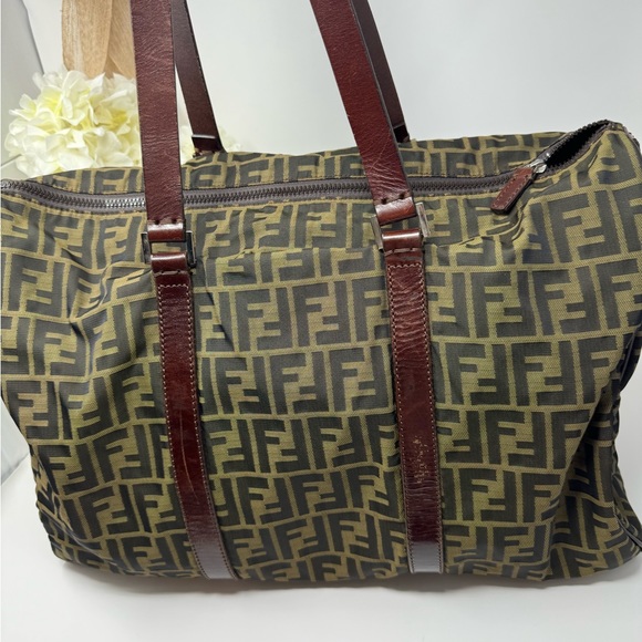 💯Authentic preloved Fendi Tobacco Zucca Leather and Canvas Duffel Bag - Picture 3 of 9